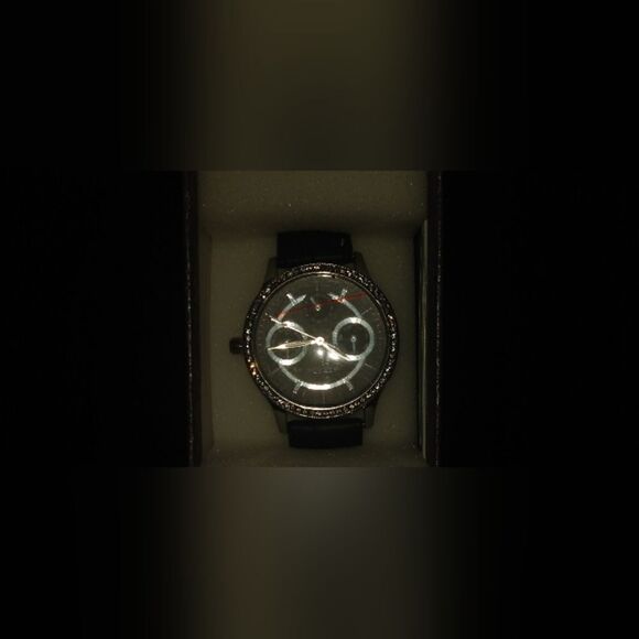Brand New STRADA Watch with Black Leather Strap and Crystal Accents - Never Worn - Picture 2 of 9